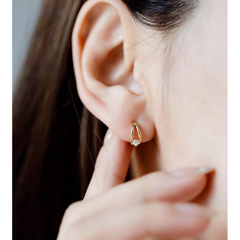 18K Gold Plated S925 Sterling Silver Zirconia Ear Cuff Earrings - Personalized, Simple, and Elegant Style.