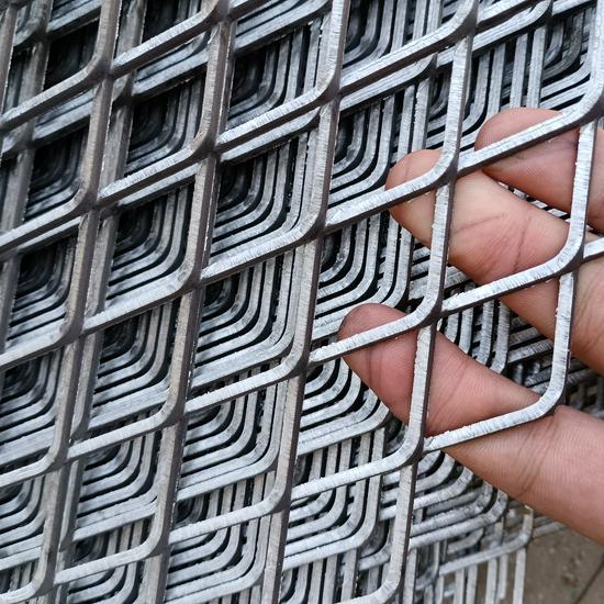 Нержавеющая армированная стальная сетчатая ограда для крупного рогатого скота и овец
