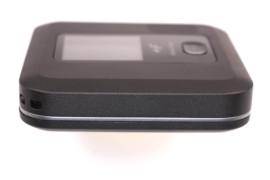 Маршрутизатор Fujisoft SIM free двухдиапазонный FS030W LTE совместимый microSIM FS030WMB1 wi-fi +F