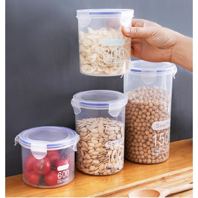 Большой ящик для хранения продуктов. Резервуар для хранения. Пластиковая банка. Кухонная банка для хранения. Резервуар для хранения. Герметичные контейнеры для круп. Посуда. Жестяная канистра.