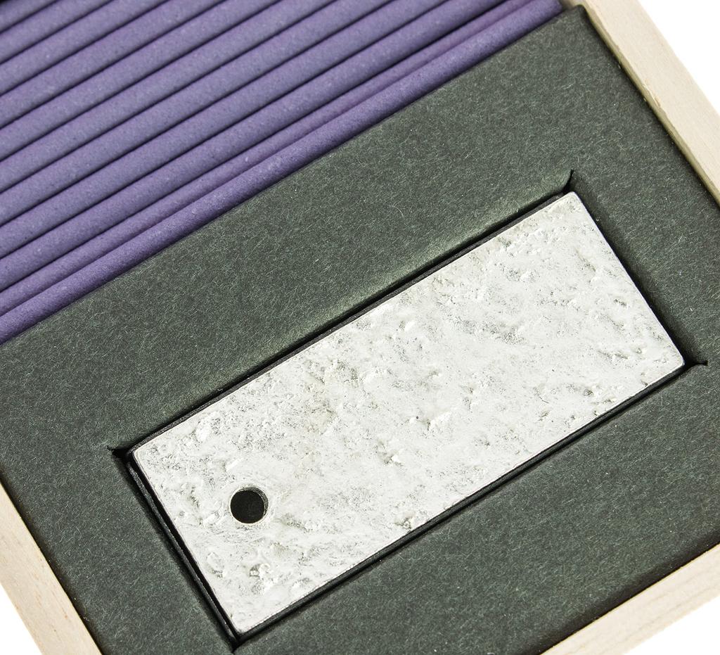 Благовония Nippon Kodo Oedo Kyara Hime 60 палочек с подставкой для благовоний