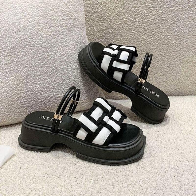 New Summer Muffin Thick-soled Cool Slippers Women's Outer Wear Color Matching and Weaving Two One-word Sandals