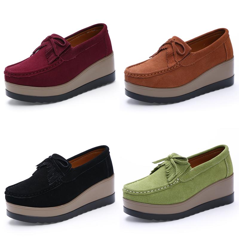 Модные женские туфли весна-осень из натуральной замши на танкетке из натуральной кожи, женские мокасины с милыми кисточками, мокасины на платформе