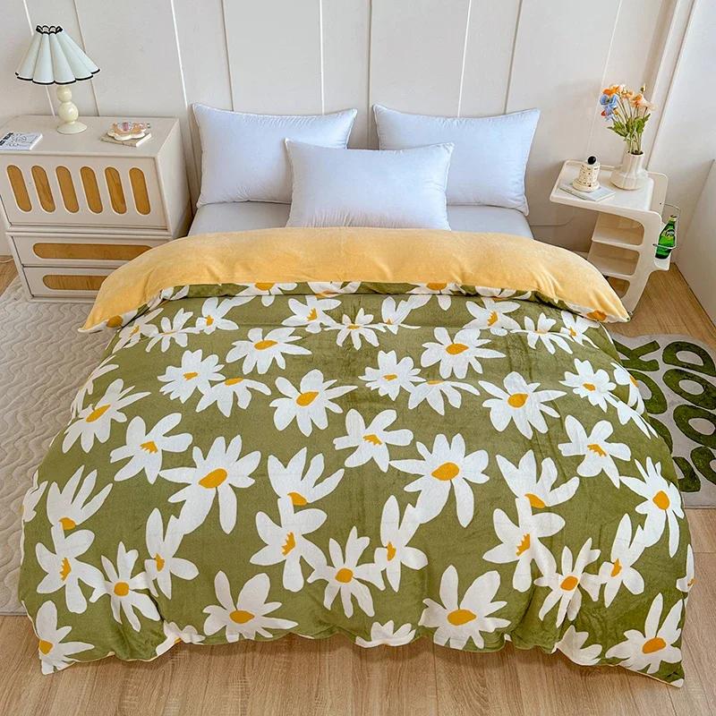 Milk Velvet Floral Duvet Cover, Ultra-Soft Cozy Warm Winter Reversible Plush Comforter Cover, 1 PC Botanical Flower Quilt Cover