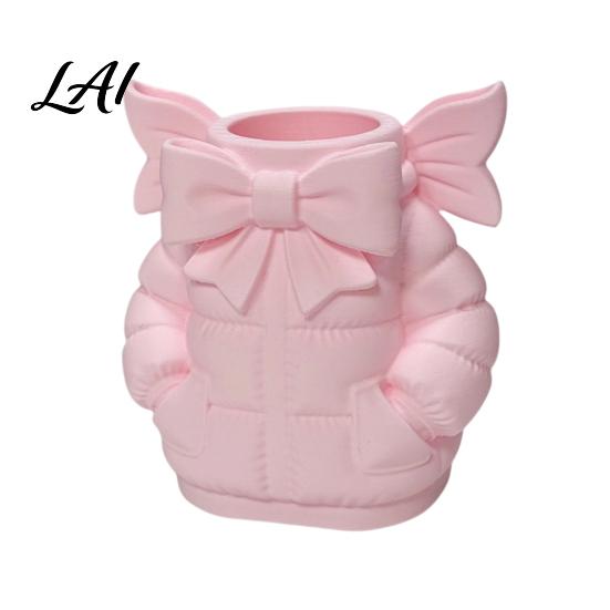 Unique Gift for Women Cute Bow Puffer Jacket Pen Holder 3D Printed Desktop Organizer Decorative Makeup Brush Storage Cup Cup Creative Container