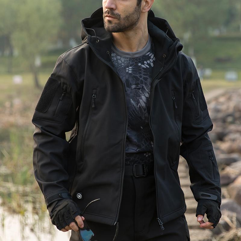 Men's Waterproof Tactical Camouflage Softshell Jacket Tactical Jacket Combat Hoody Coat Winter Fleece Jacket