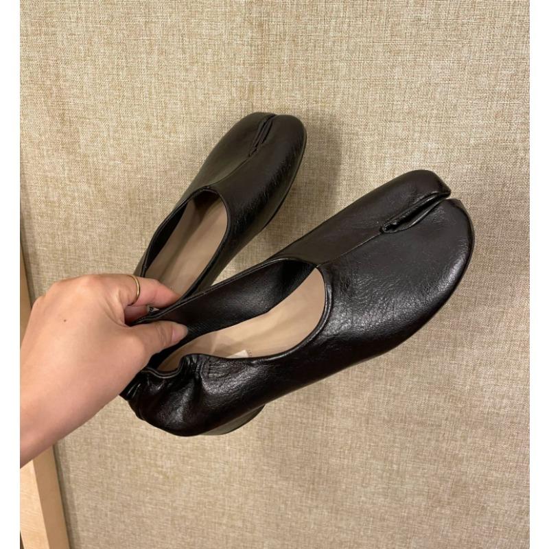 Мода весна-лето 2025 Мягкая кожа Разделенный палец Женские туфли-лодочки Повседневные Удобные На низком каблуке Обувь Таби Балетки Женские