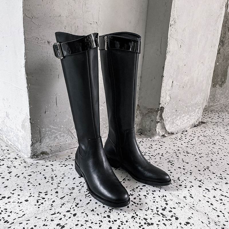 Krazing Pot Обувь из натуральной кожи Осень-зима на низком каблуке Сапоги для верховой езды с круглым носком Сохраняют тепло Сапоги без застежек с металлической пряжкой Высокие сапоги