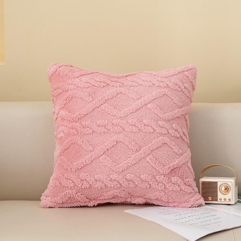 Однотонная зеленая плюшевая наволочка с ромбами для дивана