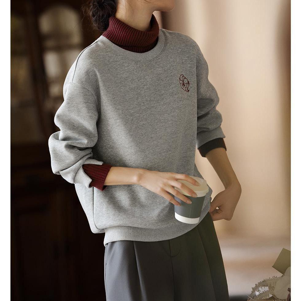 Контрастная вышитая водолазка-толстовка Весна Новый стиль Контрастная вышитая толстовка