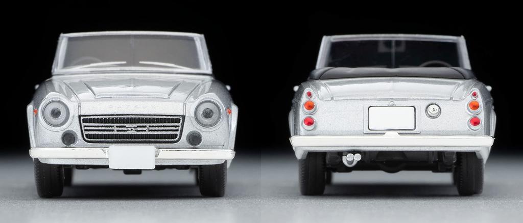 Tomica Limited Vintage Datsun Fairlady 2000 Silver Finished Product 320135 1/64 LV-131d