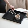 Кожаный поднос с плетеным узором Деревянные декоративные подносы для хранения Современный роскошный поднос-органайзер для парфюмерии Прямоугольные подносы для аксессуаров