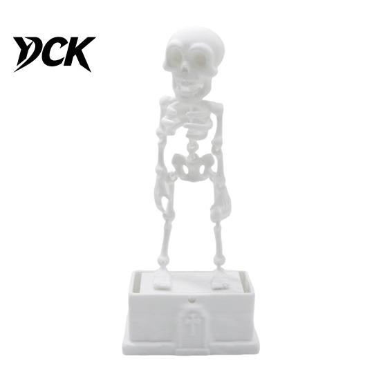 Dynamic Fish Tank Ornament Dancing Skeleton Aquarium Bubbler, Air Driven Ornament, Funny Bubbler Resin Landscaping with 1m Tube And Suction
