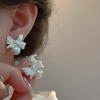 Pearl Bow Earrings, Sweet, Simple and Elegant Stud Earrings, Niche Light Luxury, High-end and Versatile Earrings.