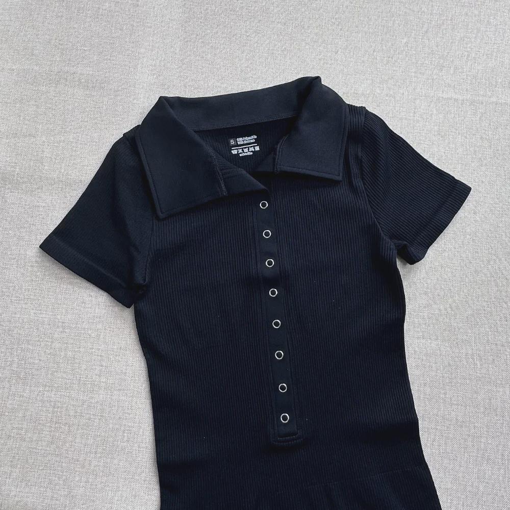 Женский комбинезон для йоги Cross-Border OQQ с воротником-стойкой и спортивными шортами на талии