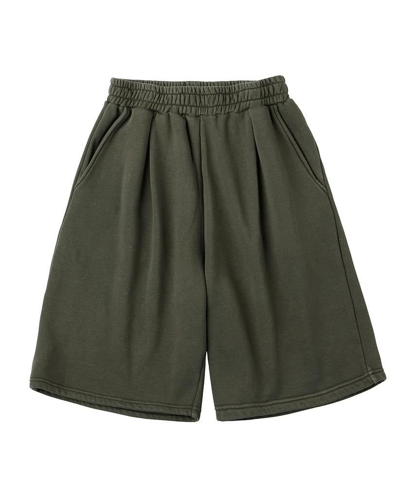 URBANAGE Bermuda Pigment One-Pleat Sweat Shorts Khaki