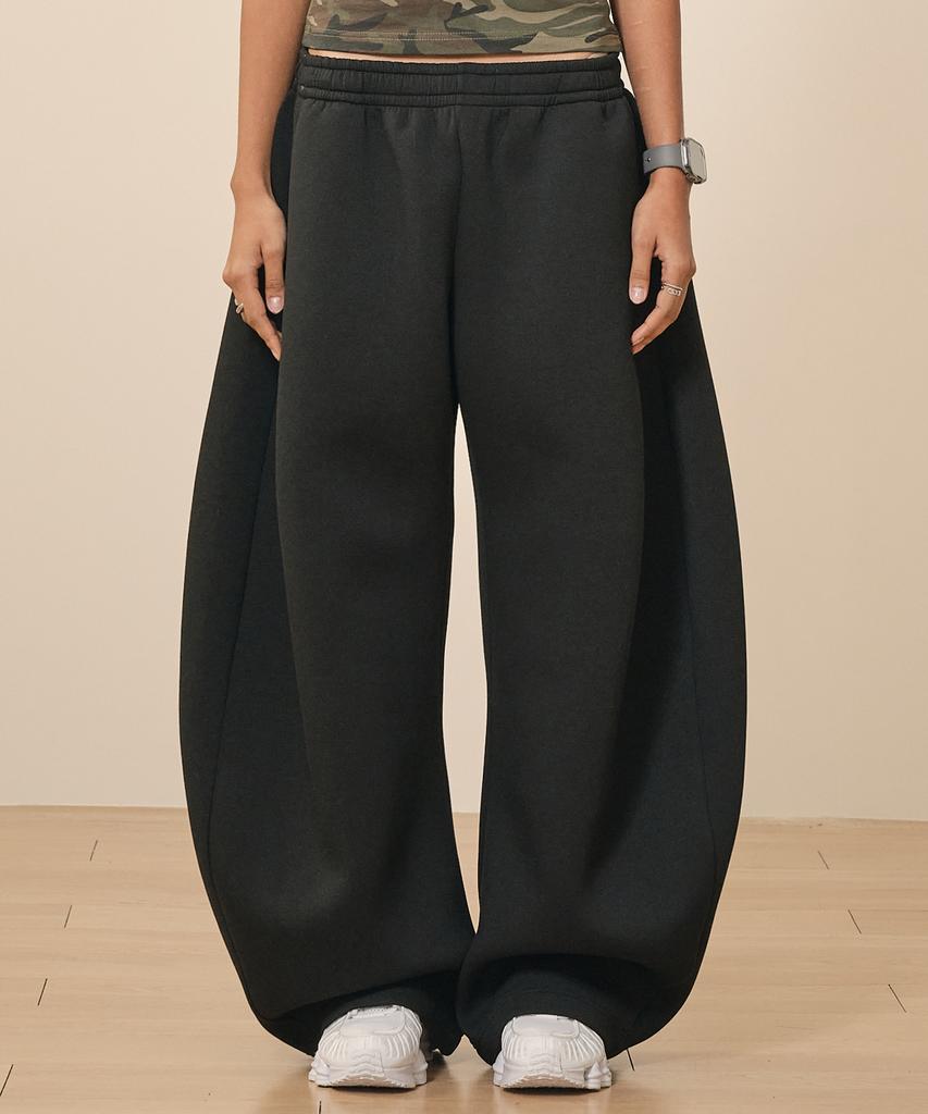TAKEASY Neoprene Curved Sweatpants (Black)