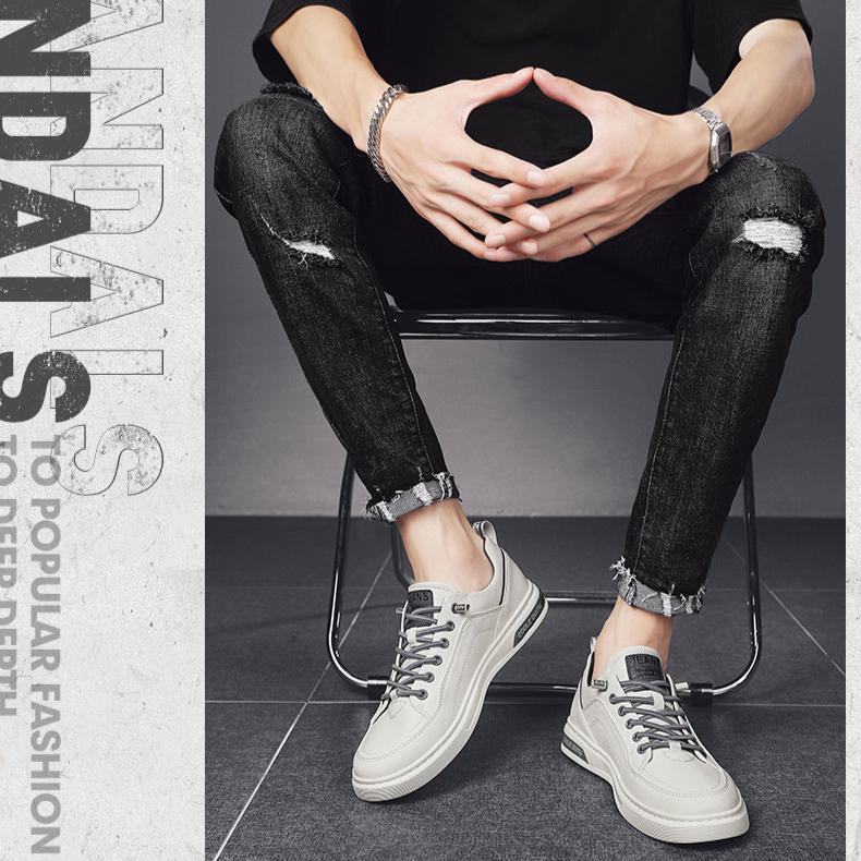 Мужская обувь 2025 года, новые летние мужские повседневные кожаные туфли, корейская версия, модная универсальная спортивная обувь, мужские маленькие белые туфли