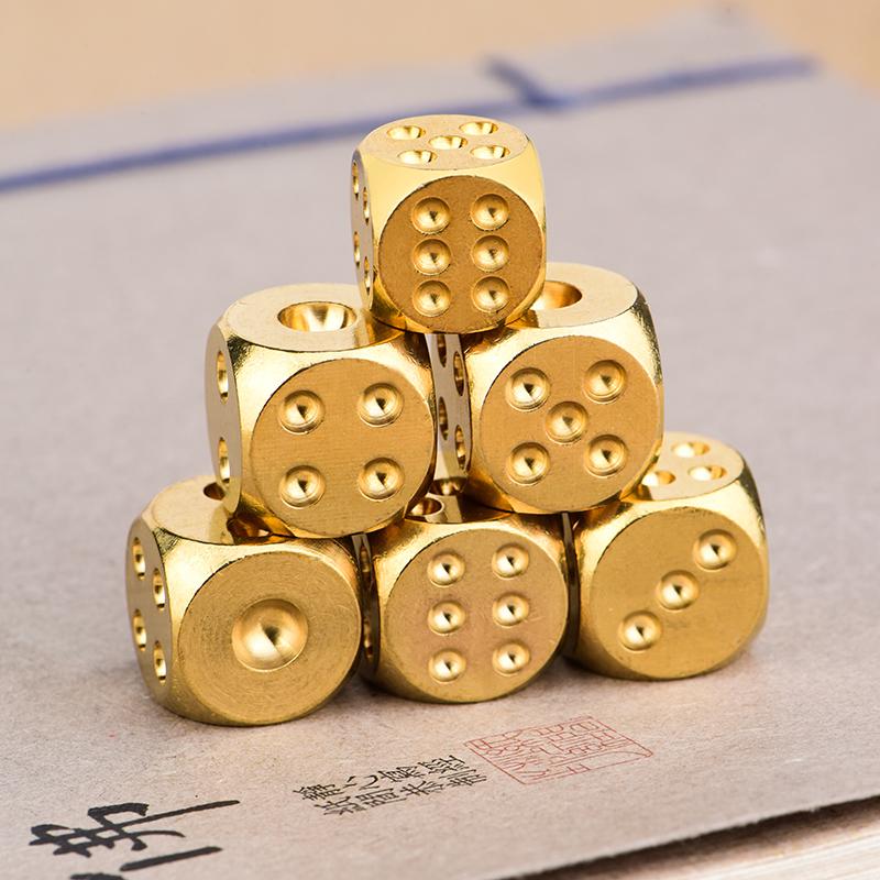 6 шт. 15 мм Сплошной Латунный Золотой Металлический Кубик - Ручная Полировка 6-Сторонний Высококачественный Игровой Кубик Игрушка для Снятия Стресса Семейное Собрание