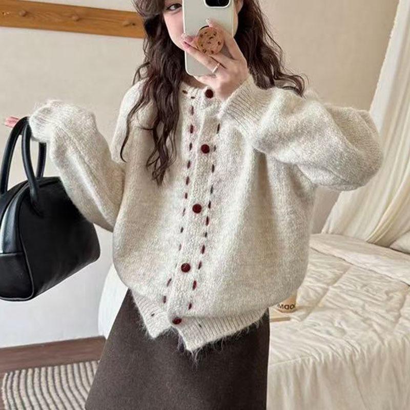 New Autumn and Winter Korean High-end Hand-stitched Round Neck Knitted Cardigan Design Sweater Jacket for Women