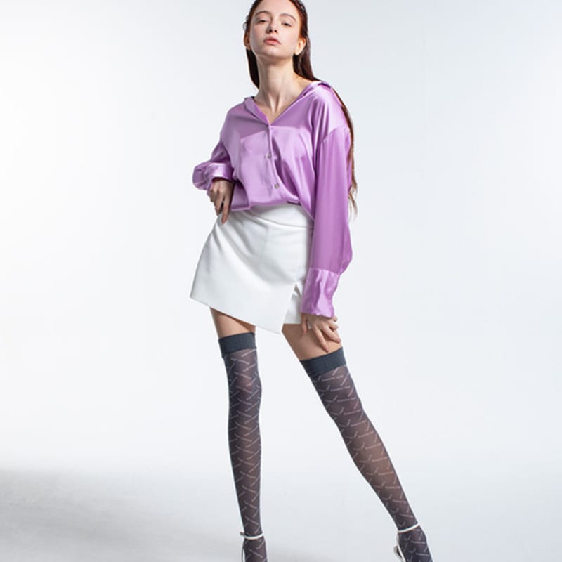 Романтичный тигровый логотип, черные гольфы до колена