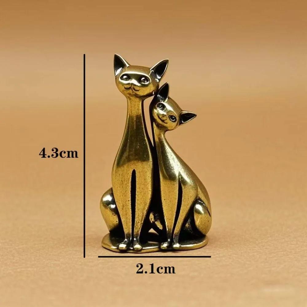 Парная фигурка кошек Винтажная латунная скульптура Художественное произведение Переплетенные любящие кошки Художественное произведение для дома, офиса Статуэтка кошки Домашнее украшение