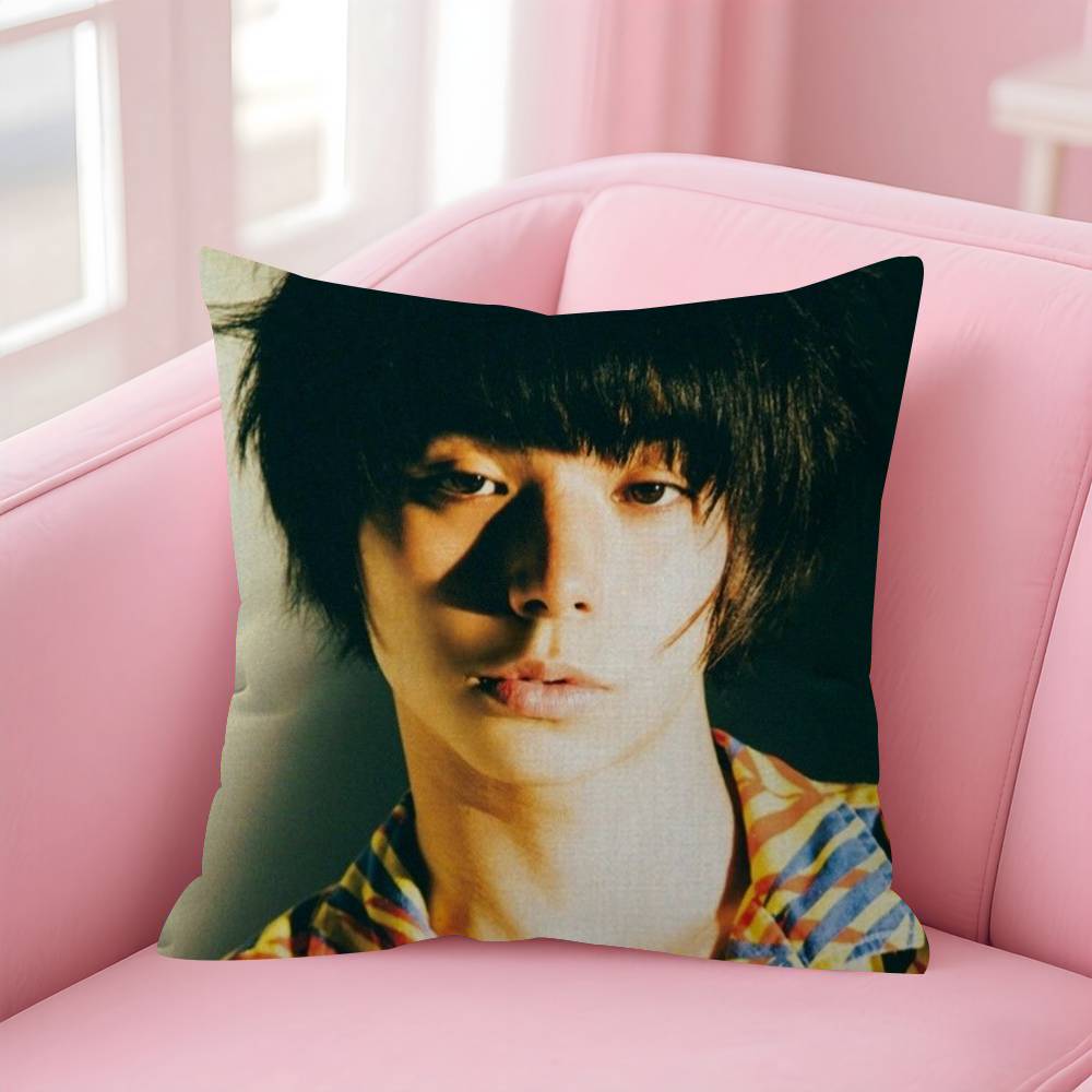 Actor N-Nijiro Murakami Double-Sided Printed Pillow Cover Short Plush Suitable Living Rooms Bedrooms Sofas Throw Cushion Cover