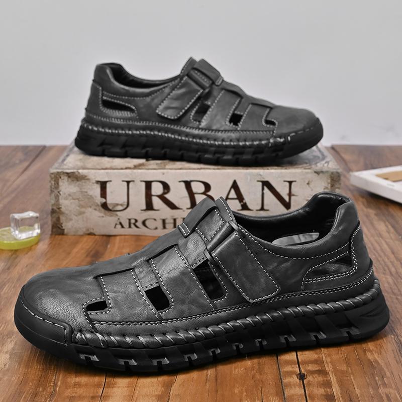 Fashion Hollow Out Men Sandals Casual Leather Mens Summer Shoes Outdoor Man Beach Sandals Soft Roman Shoes Quick Dry Wading Aqua Shoes