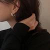 Серьги-гвоздики C-образной формы для крутых девушек, полые, с двухслойными круглыми бусинами - Простой, преувеличенный, универсальный дизайн в холодной эстетике