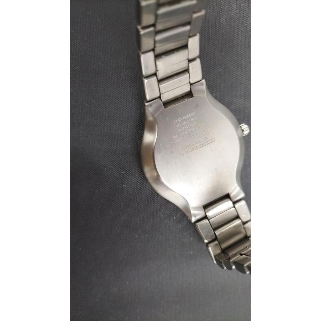 Б/у Кварцевые аналоговые часы CITIZEN A735-H10499