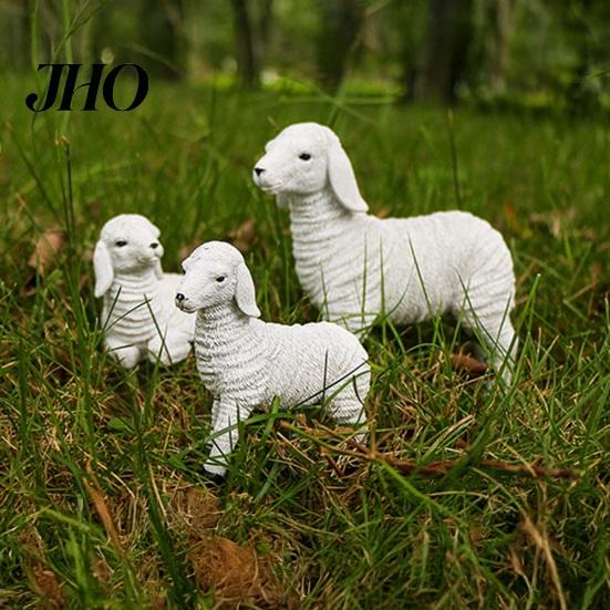 Romantic Sheep Decoration Resin Lamb Figurine Small Family Statue Rustic Farmhouse Animal Sculpture for Fairy Garden Yard Patio Landscaping Decor