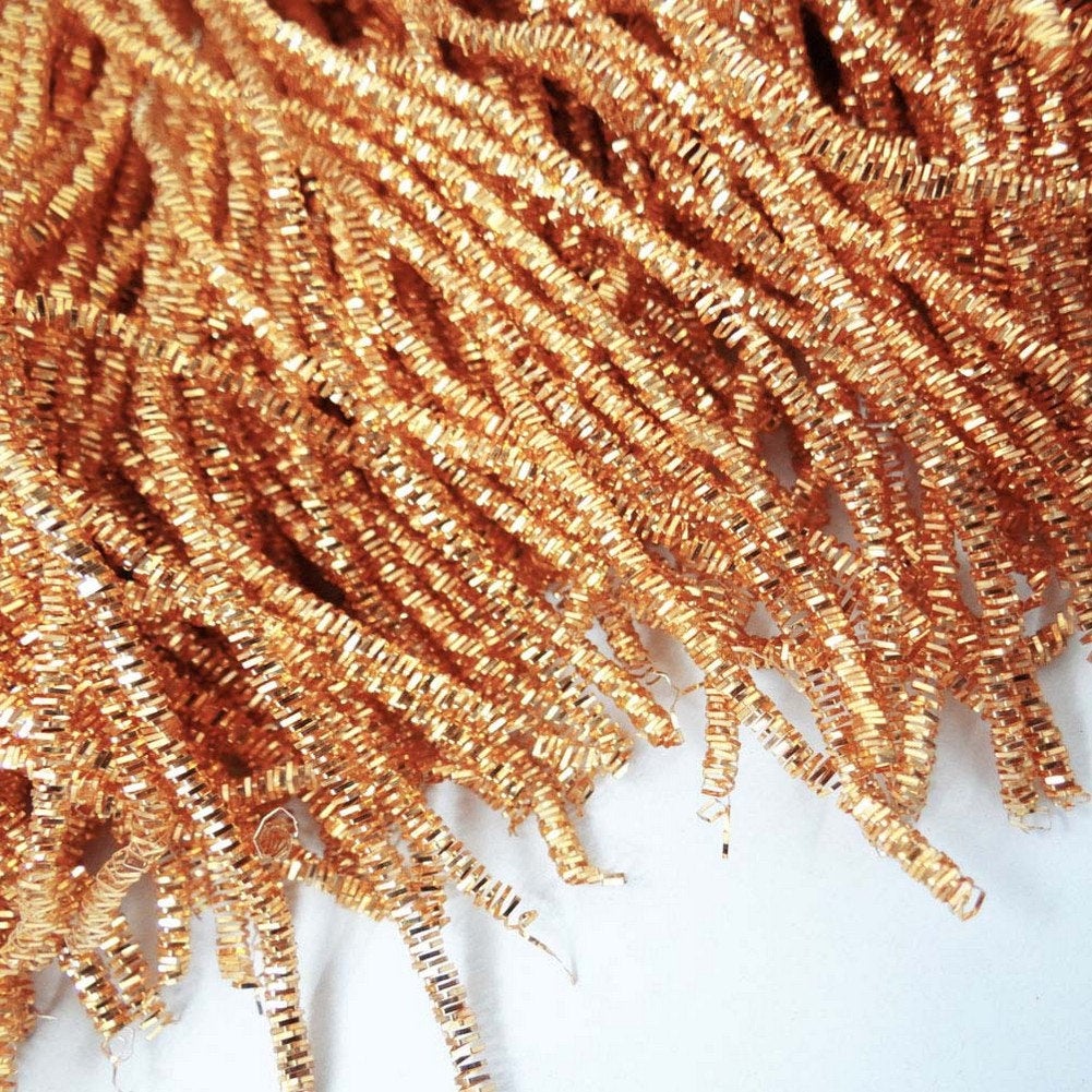 Металлический золотой слиток, грубая изнаночная декоративная ручная вышивка, шитье нитью 100