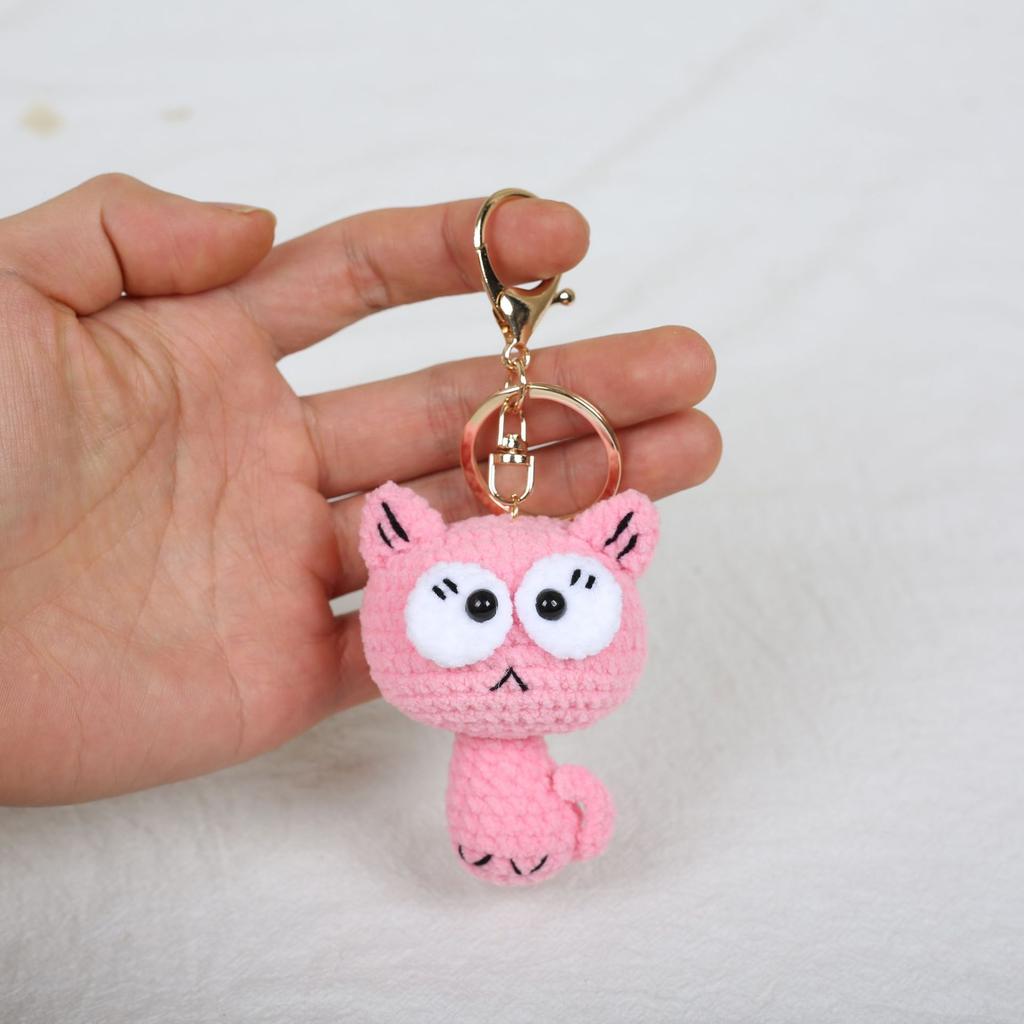 Handwoven Cat Pendant Cute Animal Keychain Knitted Mini Black Cat Pendant Bookshelf Decor Friends Gift