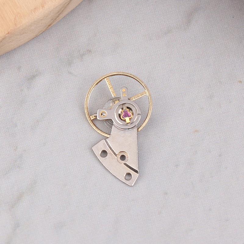 Watch Accessories Domestic Balance Wheel 8205 8213 Movement Balance Wheel Assembly Set Including Swing Clamp Plate Repair Parts