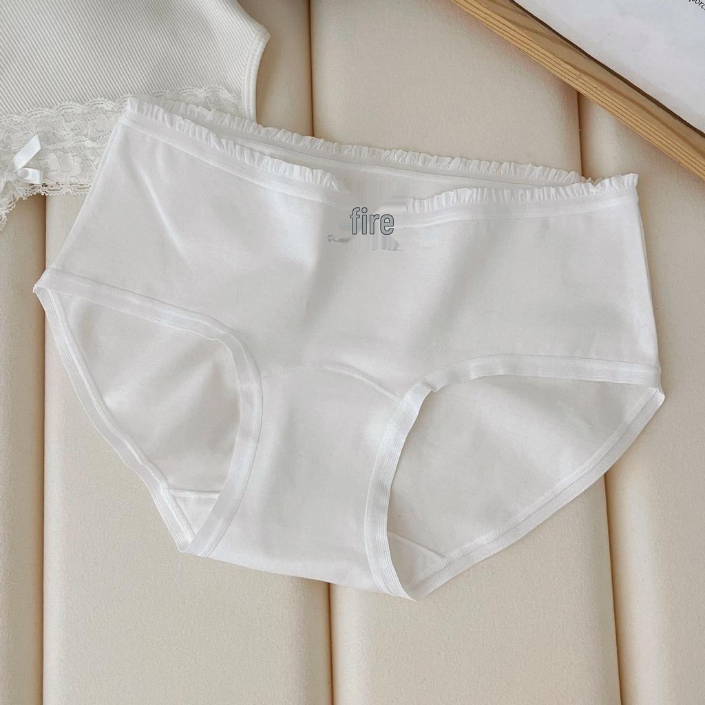 Japanese-Style Women's Mid-Waist Cotton Briefs - Cute, Antibacterial, Seamless, Thin, Extended Crotch, Triangle Design.