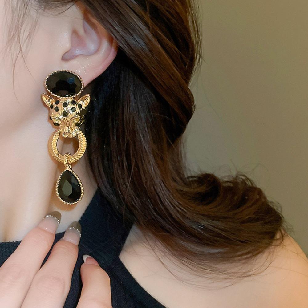 Crystal Vintage Earrings Women Ear Jewelry Rhinestone Stud Earrings Leopard Pendant Earrings  Gift