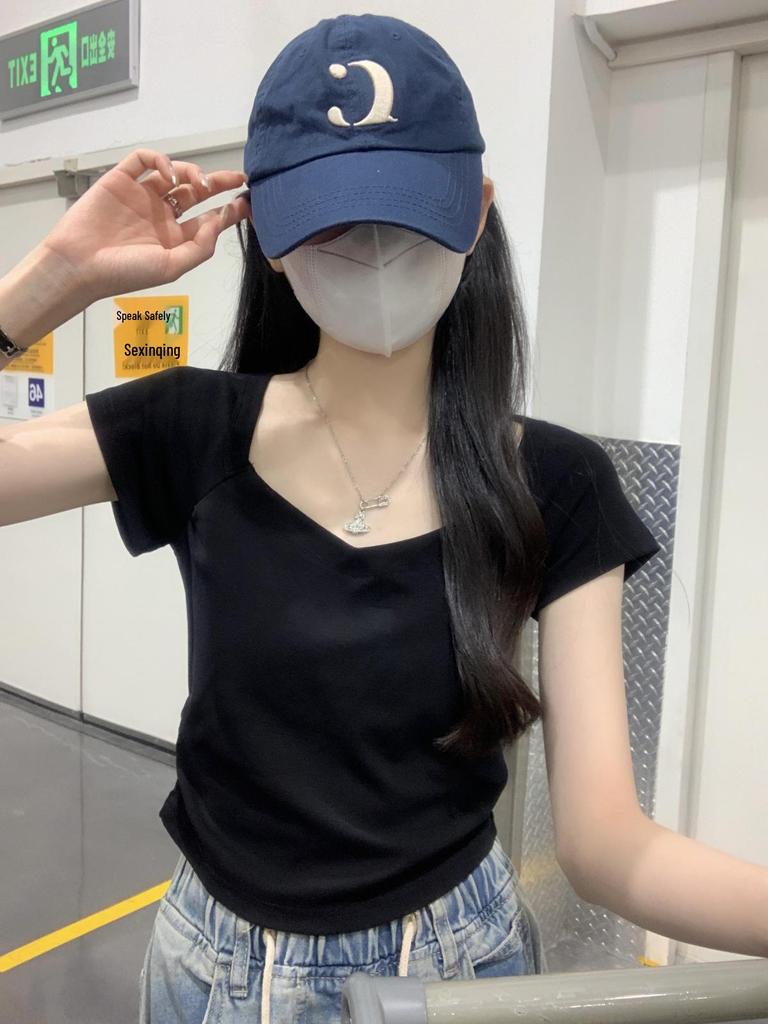 2024 Women's Slim Fit Short-Sleeve Summer Top: Stylish, Versatile & Casual