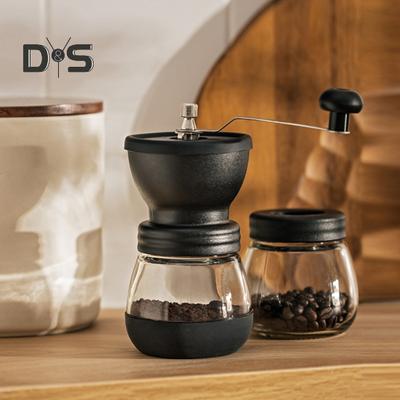 Ручная кофемолка премиум-класса с регулируемым размером помола и дорожной банкой. Экономия времени. Кофемолка. Товары для дома.