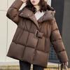 Пуховик с капюшоном женский зимний средней длины новый модный белый утиный пух большого размера