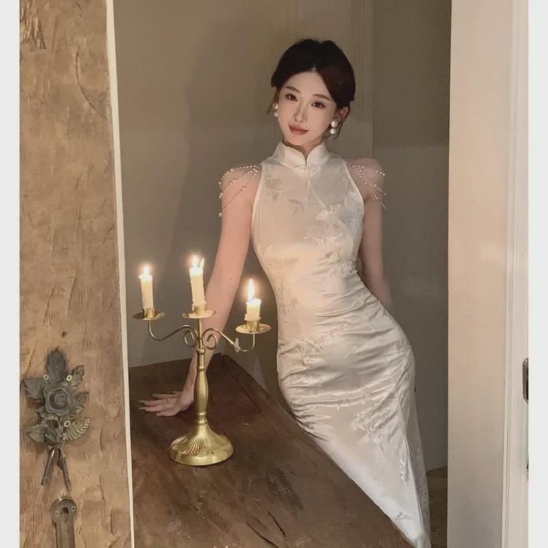 Женское бархатное платье-чеонгсам с жемчужной отделкой 2024 года