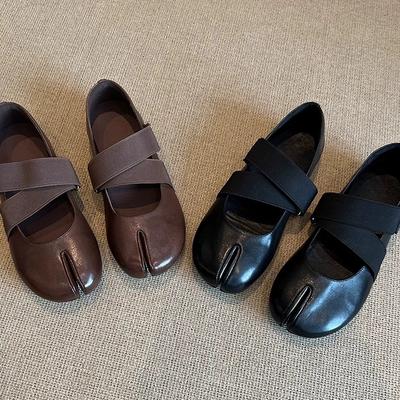 Нишевый дизайн обувь с раздельным носком женская 2025 новая эластичная повседневная обувь Мэри Джейн ретро универсальная обувь на плоской подошве