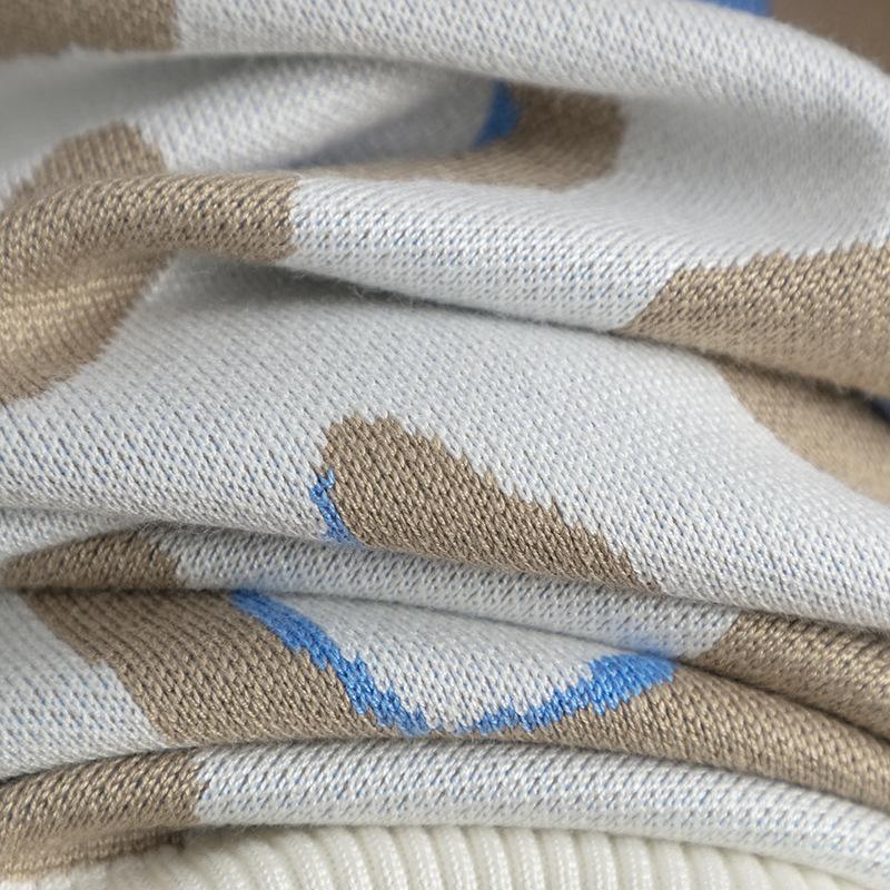 Осенне-зимнее женское длинное трикотажное платье с высоким воротником и леопардовым принтом