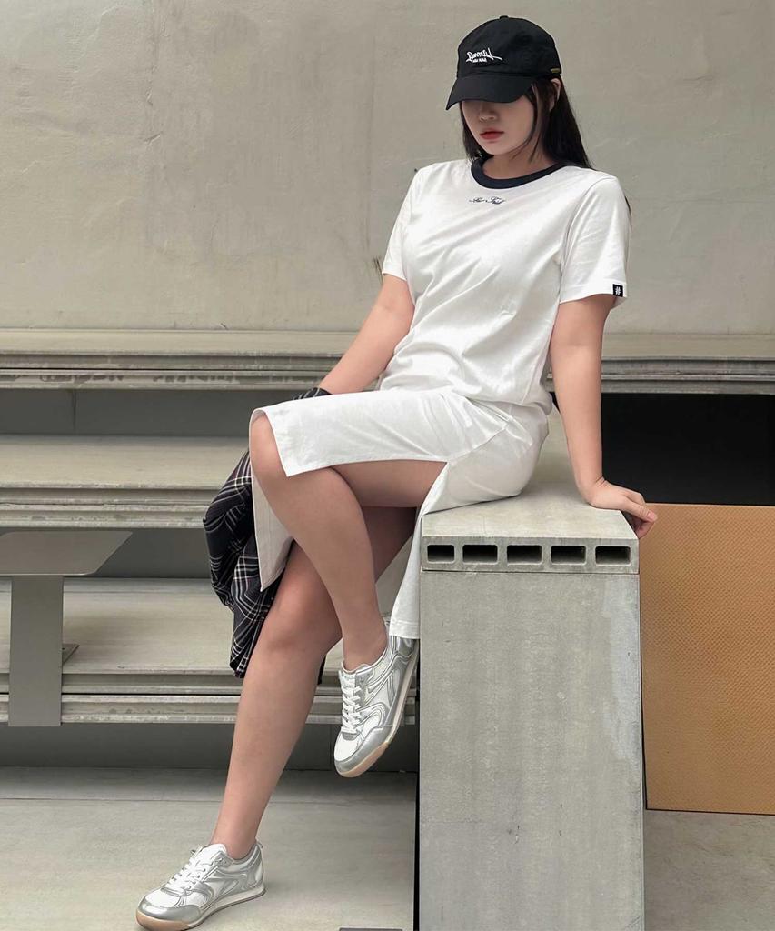 Vintril New York Simple Color Block Long Dress (Off-White)