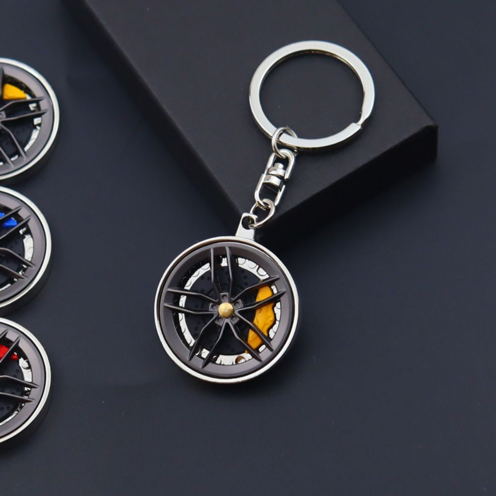 Rotatable Wheel Hub Key Chain 3D Fidget Toy Wheel Hub&Brake Keychain Fingertip Gadget Zinc Alloy Car Accessories Keychain