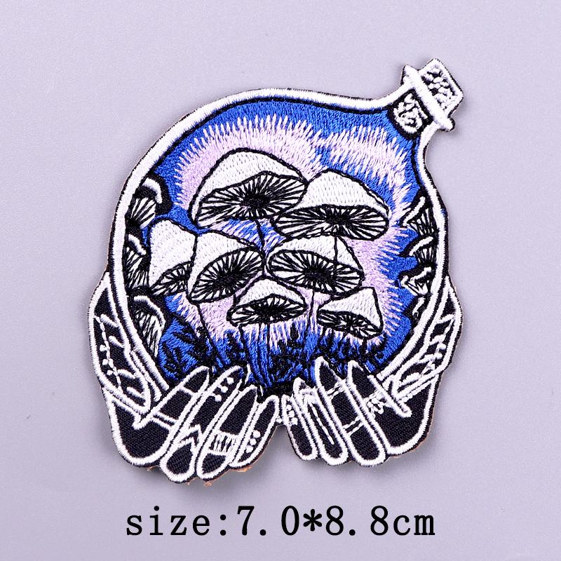 Mushroom Patch Iron On Patches For Clothing Thermoadhesive Patches On Clothes Natural Cartoon Embroidery Patch For Clothes Badge