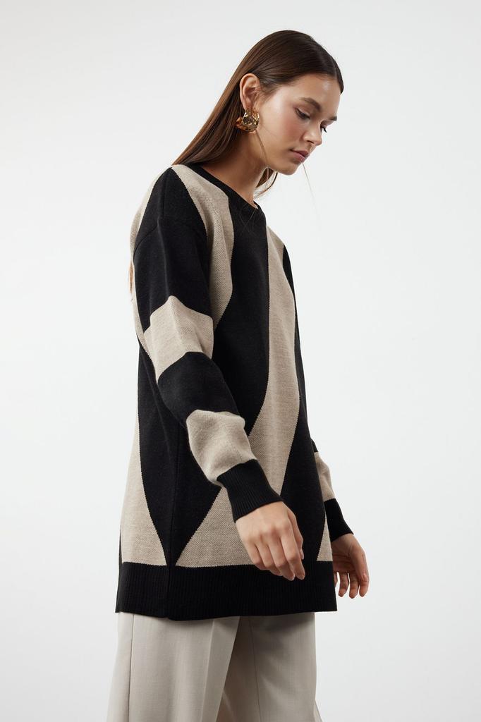 Women's Fashionable Stylish Hijab Sweater Black Stone Color Blocked Knitwear Striped Sweater