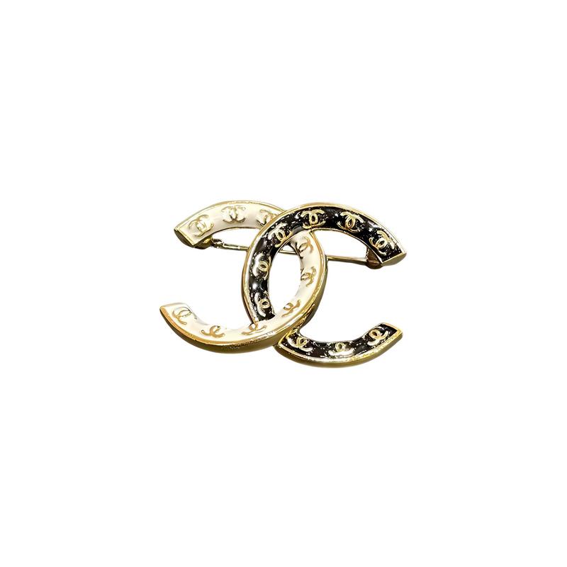 Chanel [24P Новинка] Брошь с логотипом Double C Женская Золотая, Белая и Черная