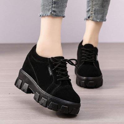 Внутреннее увеличение высоты толстая подошва 8 см маленькая женская обувь 2025 новая весна и осень тонкий коровий велюр черные папины кроссовки