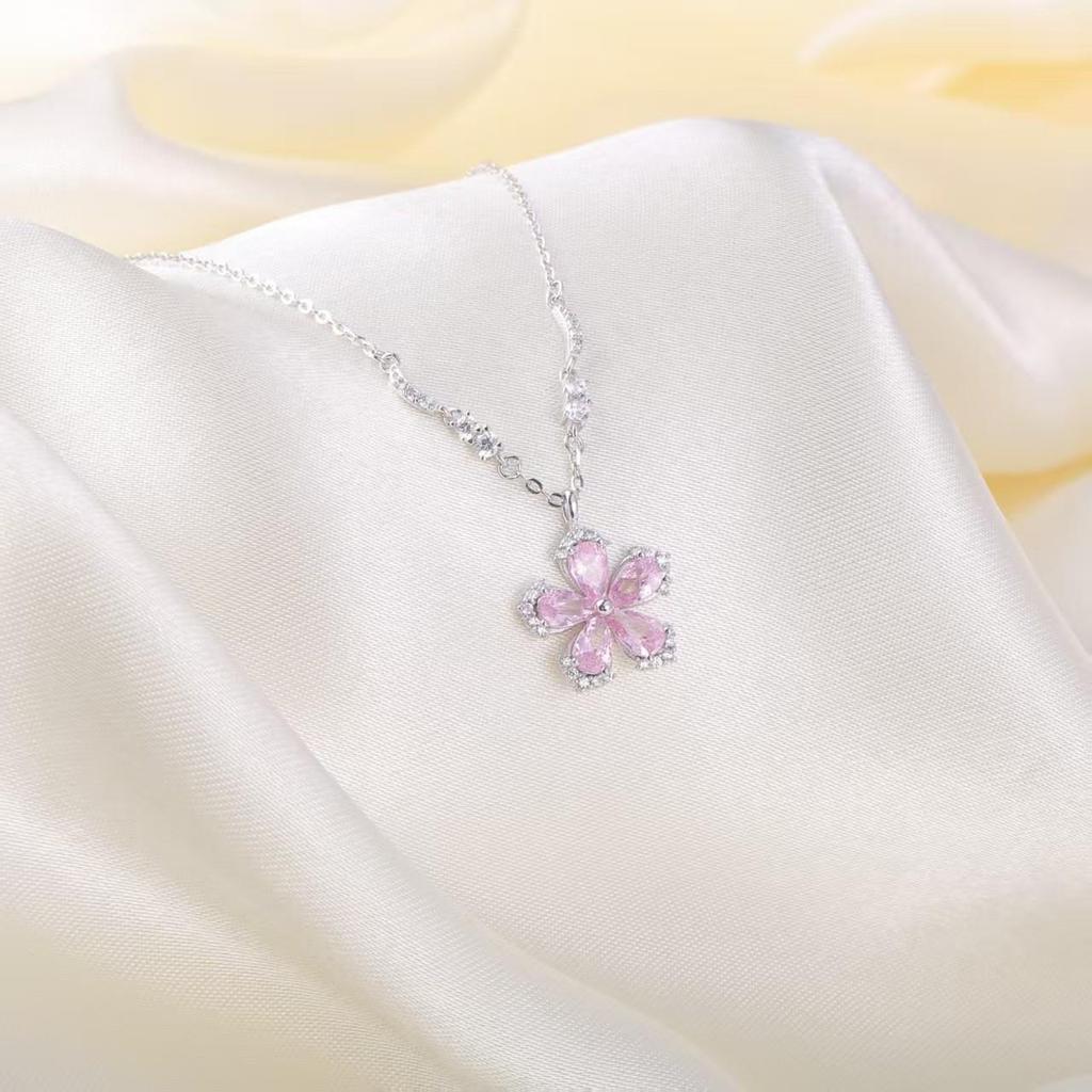 Серебряная цепочка на ключицу S925 с розовым цветком и полумесяцем - Элегантный, Высококлассный дизайн
