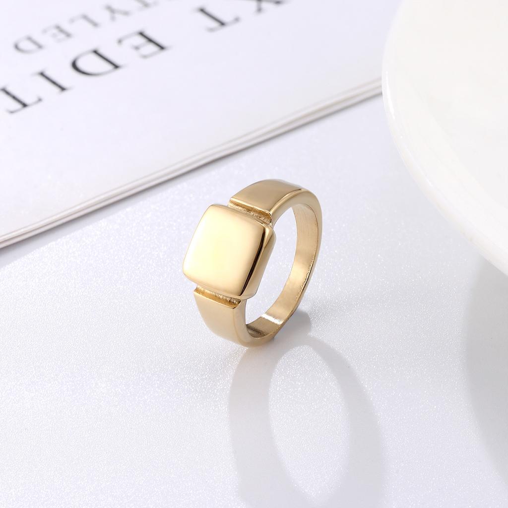 Кольцо из титановой стали, простой дизайн с бриллиантом, французская элегантность, универсальная индивидуальность, обтекаемое, на указательный палец